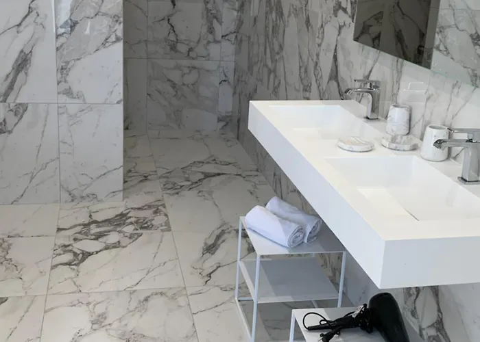 Imperiale Vue Piscine * Pietrosella