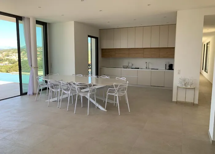 Imperiale Vue Piscine * Pietrosella